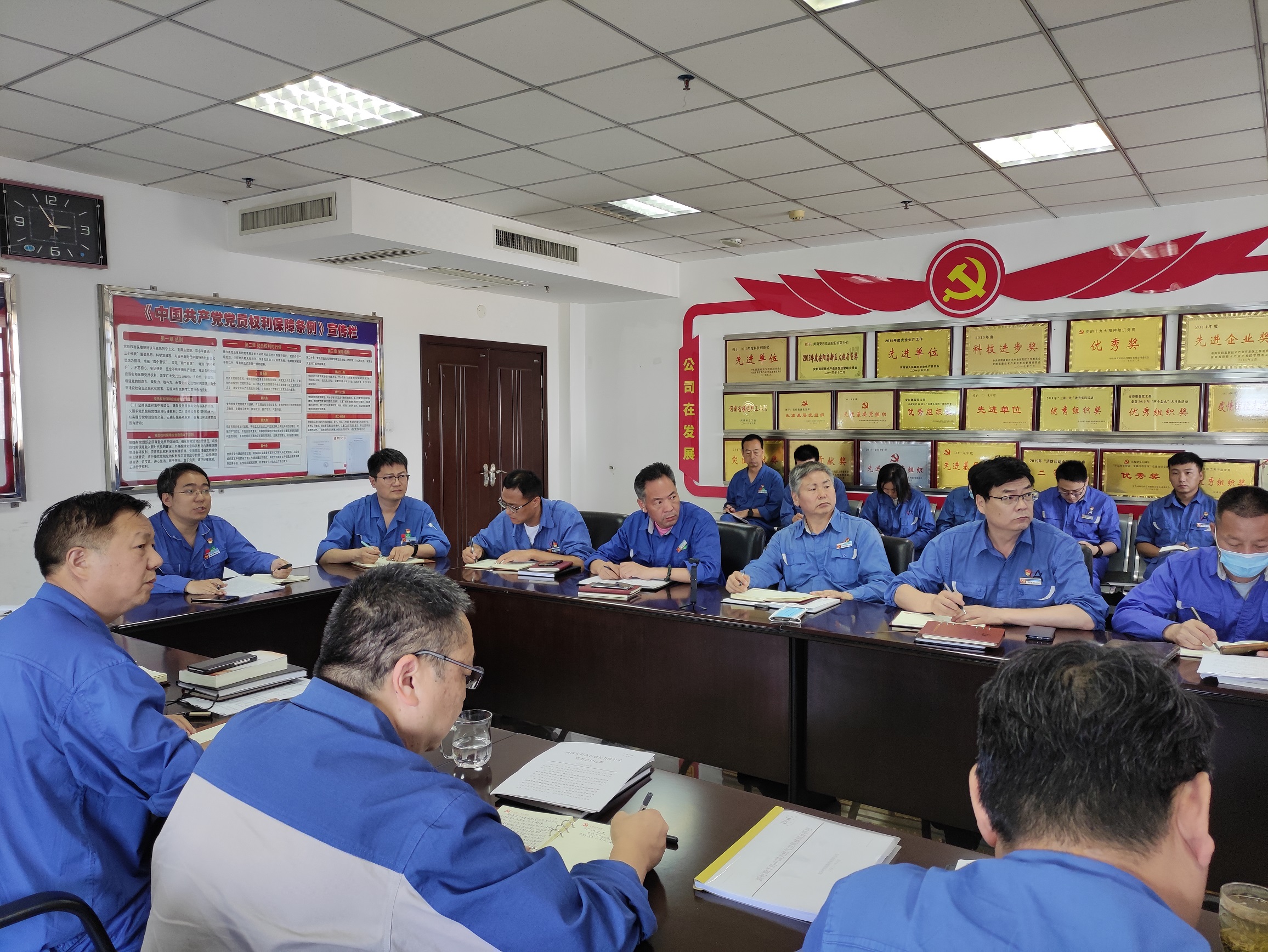 專題黨課︱中國(guó)共產(chǎn)黨的偉大人格力量