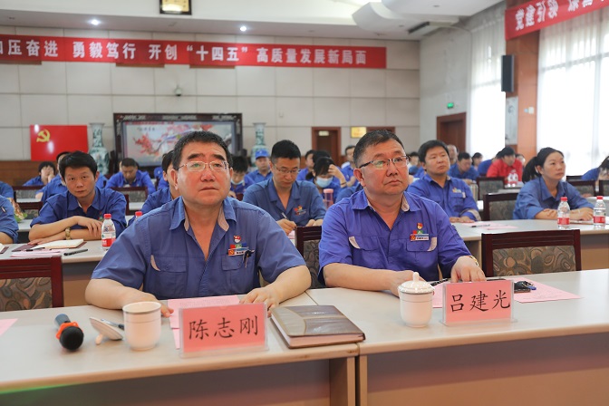 精彩震撼！聽(tīng)一場(chǎng)穿越百年黨史的演講