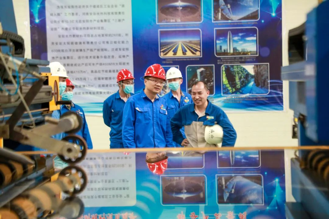 翠籠蒲艾香，慰問送安康——安彩高科總經(jīng)理端午節(jié)慰問一線職工