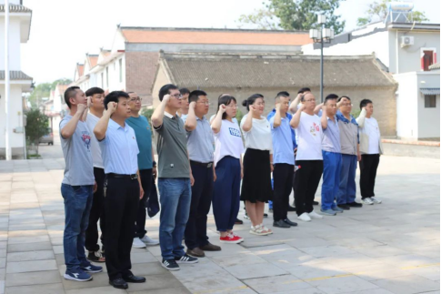 “賡續(xù)革命傳統(tǒng)，強化使命擔(dān)當(dāng)”——焦作安彩開展建黨101周年主題黨日活動