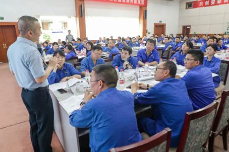 挑戰(zhàn)降本至高點(diǎn)，實(shí)現(xiàn)增效新里程——安彩高科開(kāi)展降本增效專題培訓(xùn)活動(dòng)