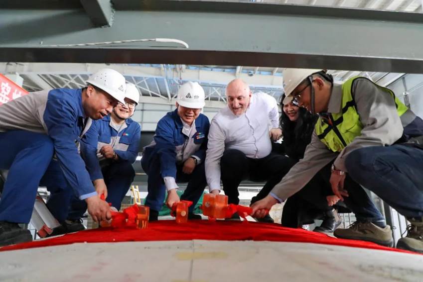 安彩藥玻項(xiàng)目2號(hào)窯爐順利封碹！